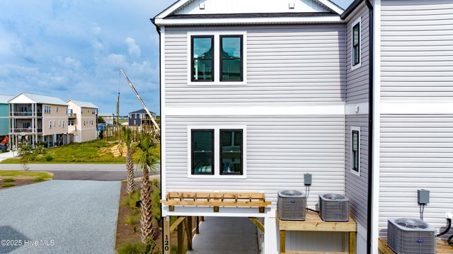 122 Shell Road, Holly Ridge, NC 28445