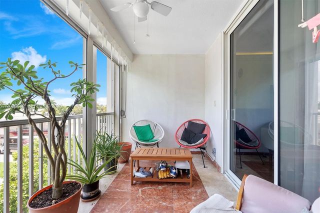 1000 NE 12th Avenue 408, Hallandale Beach, FL 33009