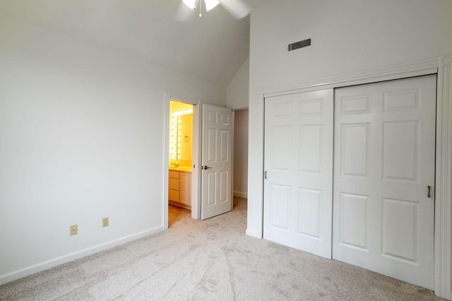 4551 E RAVENS RIDGE DR, Columbia, MO 65201
