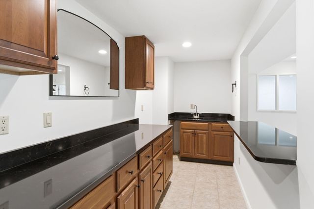 4551 E RAVENS RIDGE DR, Columbia, MO 65201