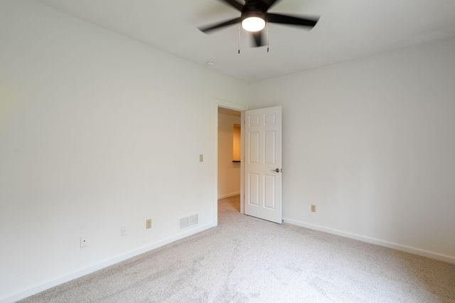 4551 E RAVENS RIDGE DR, Columbia, MO 65201