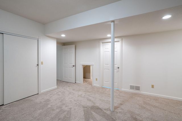 4551 E RAVENS RIDGE DR, Columbia, MO 65201