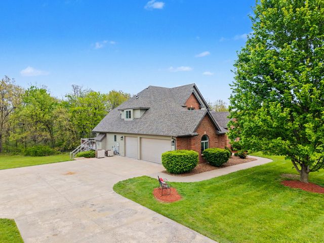4551 E RAVENS RIDGE DR, Columbia, MO 65201