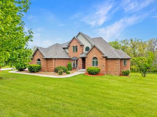 4551 E RAVENS RIDGE DR, Columbia, MO 65201