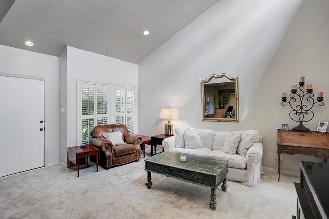 1611 Potomac Drive, Houston, TX 77057