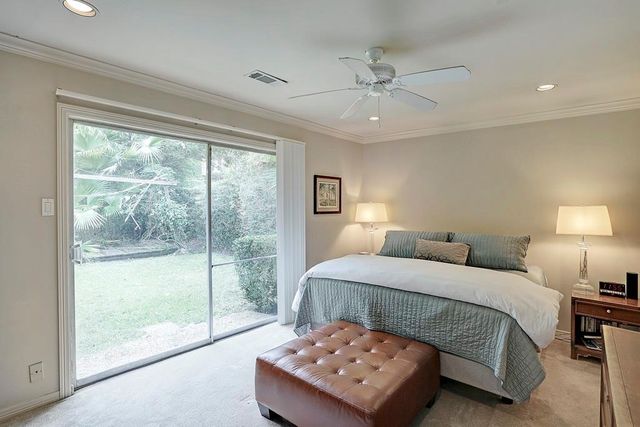 1611 Potomac Drive, Houston, TX 77057
