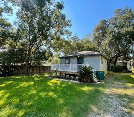 3330 Triplett Street, Bacliff, TX 77518