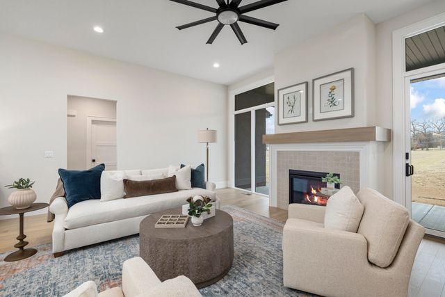 4141 E Vintage Point Drive, Rogersville, MO 65742