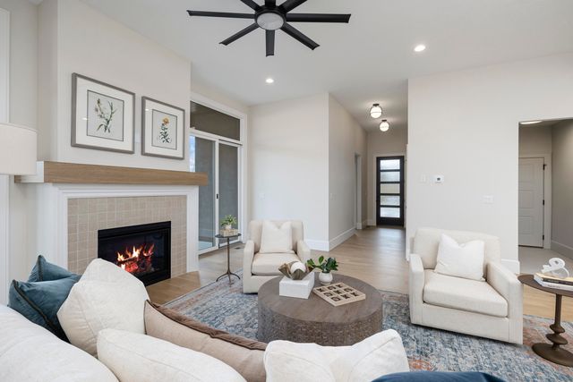 4141 E Vintage Point Drive, Rogersville, MO 65742