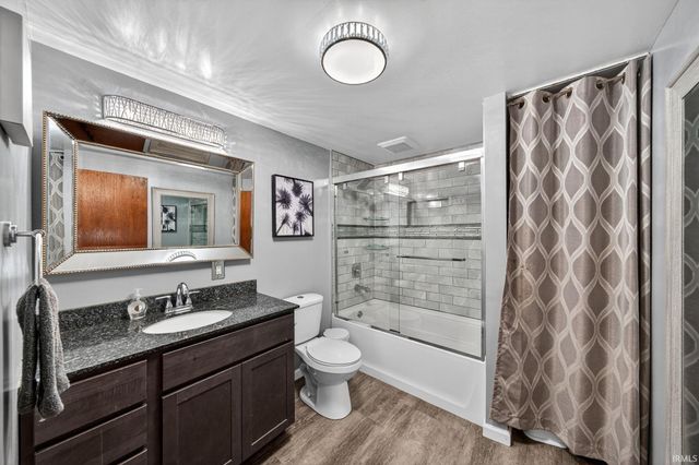 56563 Pinecrest Drive, Elkhart, IN 46516