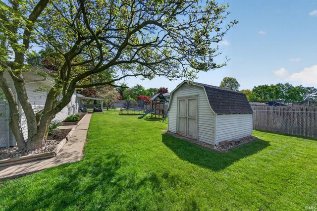 56563 Pinecrest Drive, Elkhart, IN 46516