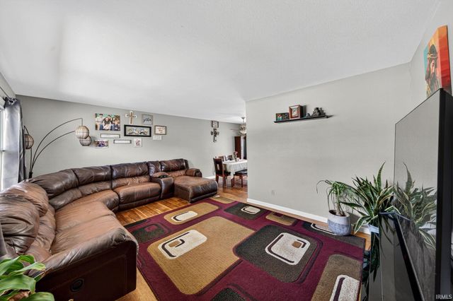 56563 Pinecrest Drive, Elkhart, IN 46516