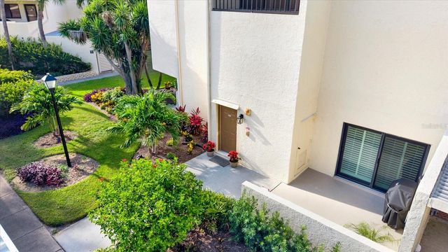 7530 SUNSHINE SKYWAY LANE S P7, St Petersburg, FL 33711