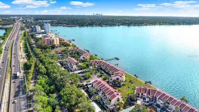7530 SUNSHINE SKYWAY LANE S P7, St Petersburg, FL 33711