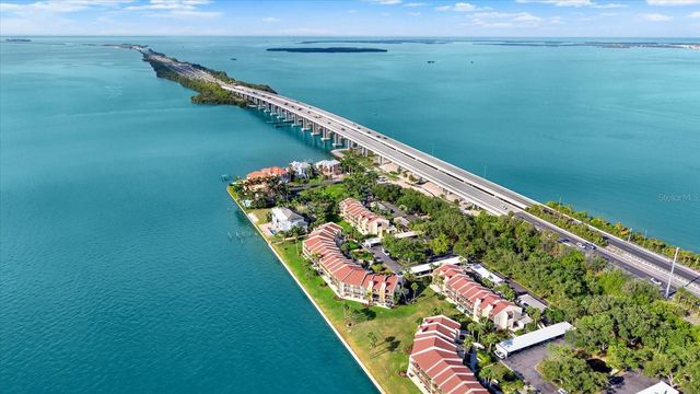 7530 SUNSHINE SKYWAY LANE S P7, St Petersburg, FL 33711