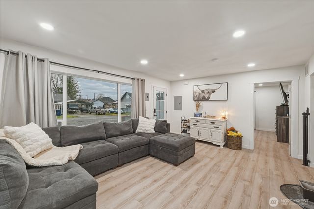 107 River Street, Everson, WA 98247