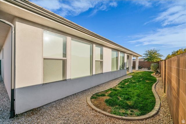 3182 E FUCHSIA DR, St. George, UT 84790