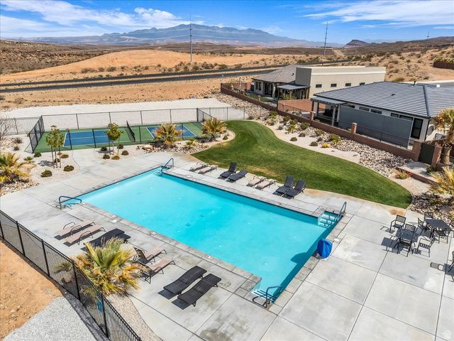 3182 E FUCHSIA DR, St. George, UT 84790