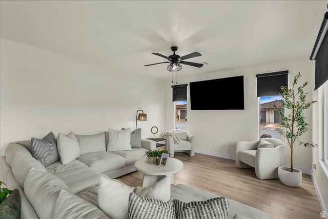 3182 E FUCHSIA DR, St. George, UT 84790