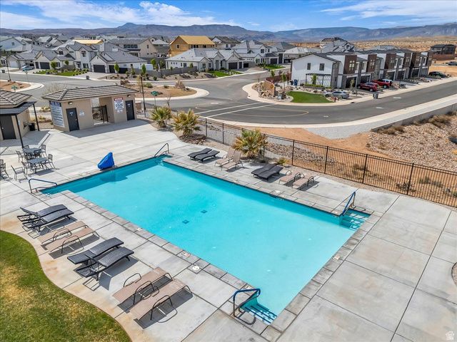 3182 E FUCHSIA DR, St. George, UT 84790