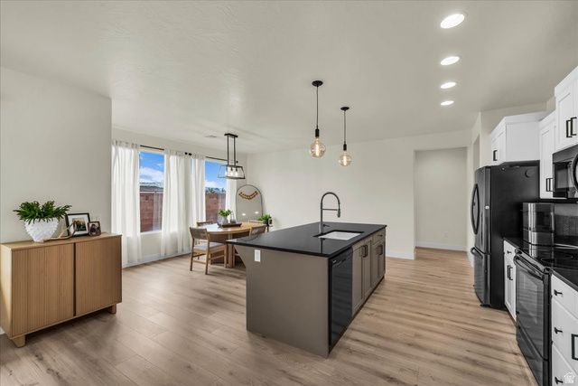 3182 E FUCHSIA DR, St. George, UT 84790