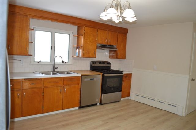 40 Flora Road, Attleboro, MA 02703