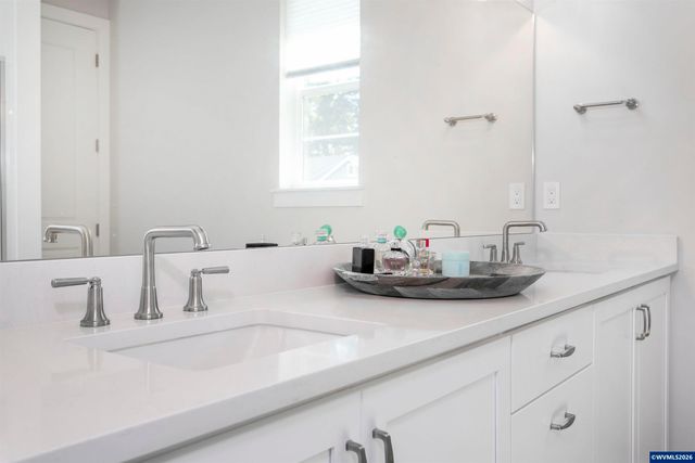 6533 SW Lupine Ln, Wilderville, OR 97070