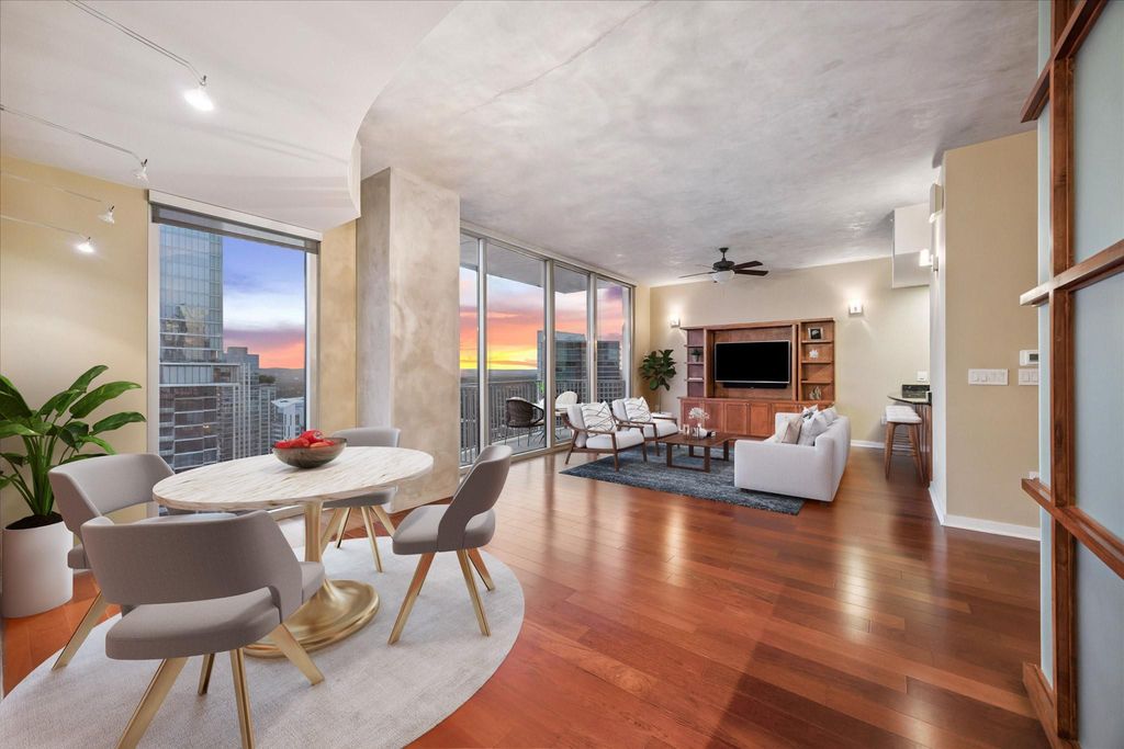 360 Nueces ST 3504, Austin, TX 78701