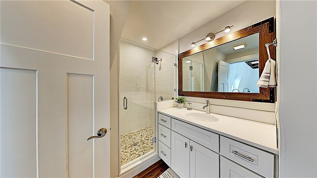 21 School Street 4, Newport, RI 02840