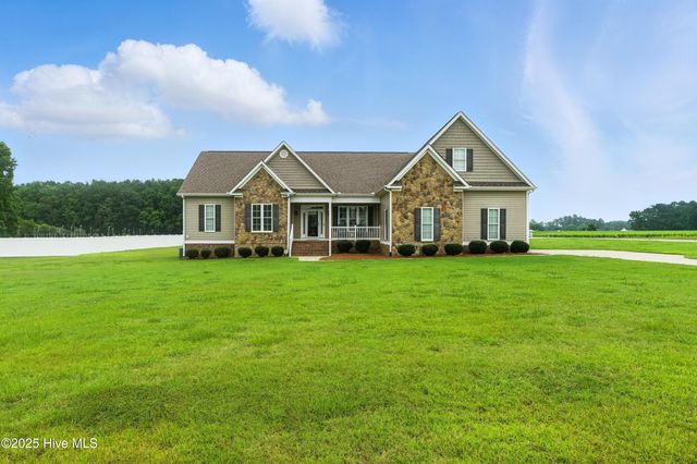 8637 Forest Cove Road, Elm City, NC 27822