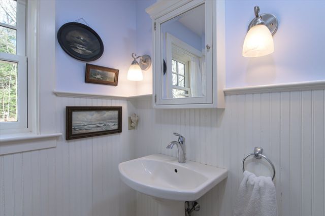 135 Fred Houghton Road, Putney, VT 05346