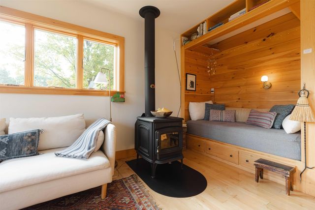 135 Fred Houghton Road, Putney, VT 05346