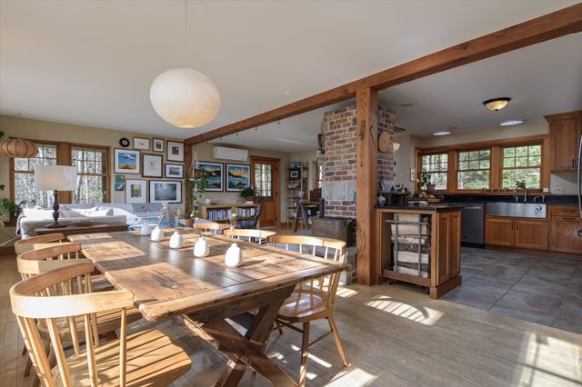 135 Fred Houghton Road, Putney, VT 05346