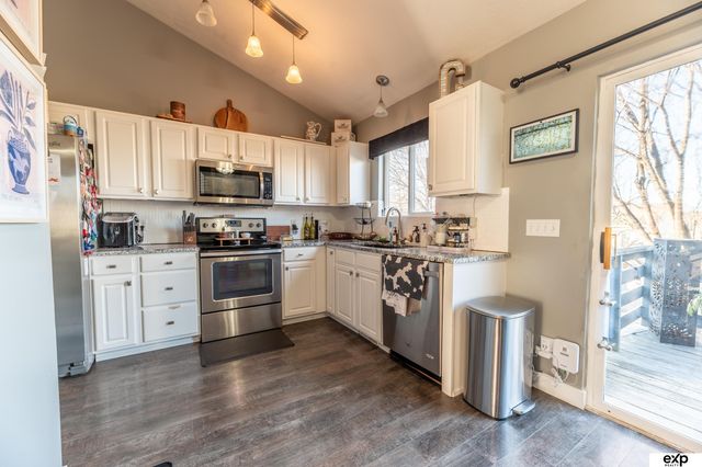 7212 S 176th Street, Omaha, NE 68136