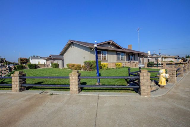 8455 Kimberly Way, Hilmar, CA 95324