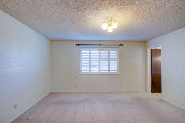 8455 Kimberly Way, Hilmar, CA 95324