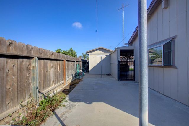 8455 Kimberly Way, Hilmar, CA 95324