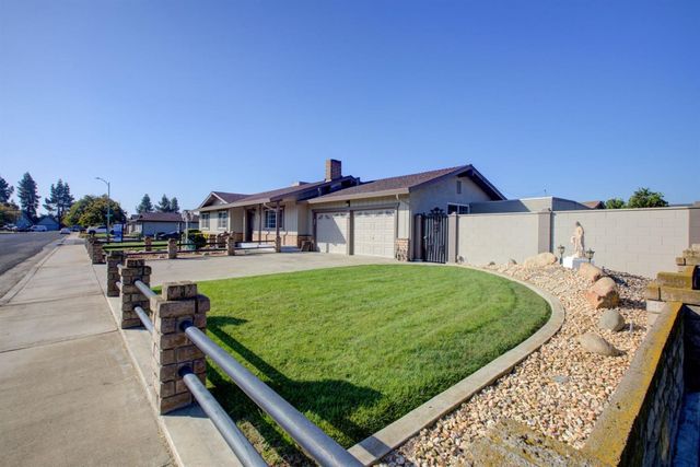 8455 Kimberly Way, Hilmar, CA 95324