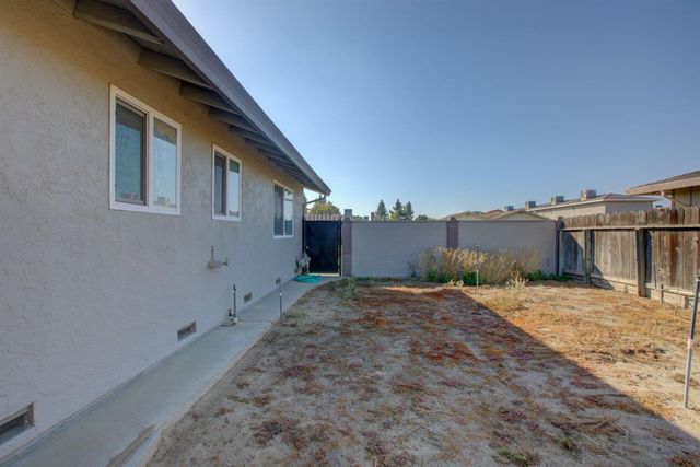 8455 Kimberly Way, Hilmar, CA 95324