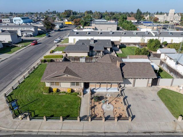 8455 Kimberly Way, Hilmar, CA 95324