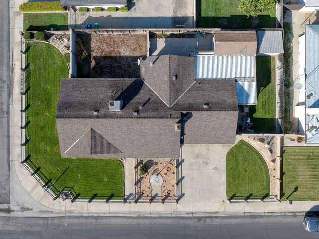 8455 Kimberly Way, Hilmar, CA 95324