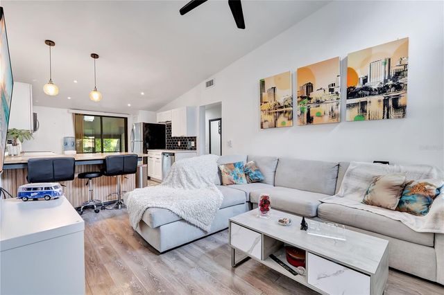 415 S LANCELOT AVENUE, Orlando, FL 32835