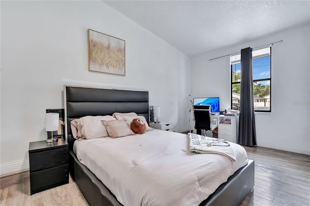 415 S LANCELOT AVENUE, Orlando, FL 32835
