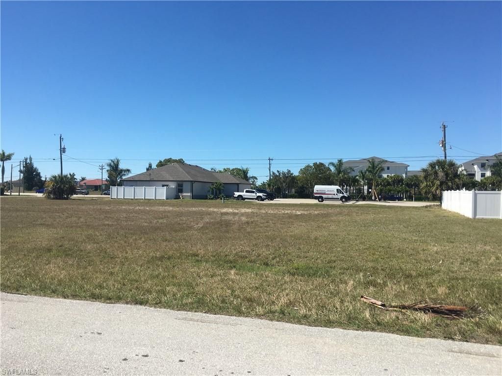 3602 SW 15th PL, CAPE CORAL, FL 33914 — photo 2