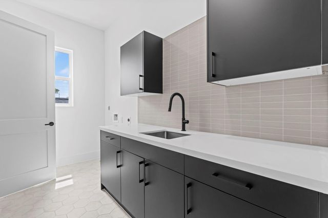 4305 Floyd Street A, Houston, TX 77007