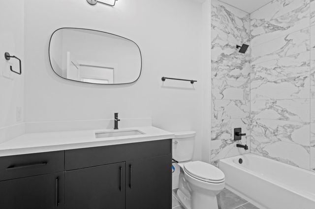 4305 Floyd Street A, Houston, TX 77007