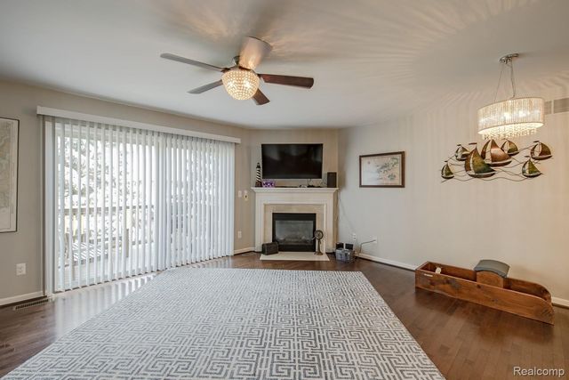 7070 Magnolia Lane, Waterford Charter Township, MI 48327