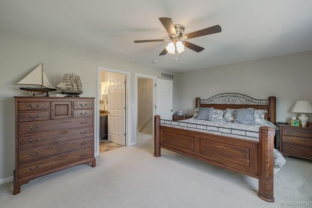 7070 Magnolia Lane, Waterford Charter Township, MI 48327
