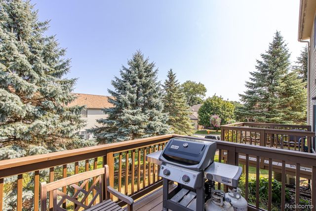 7070 Magnolia Lane, Waterford Charter Township, MI 48327