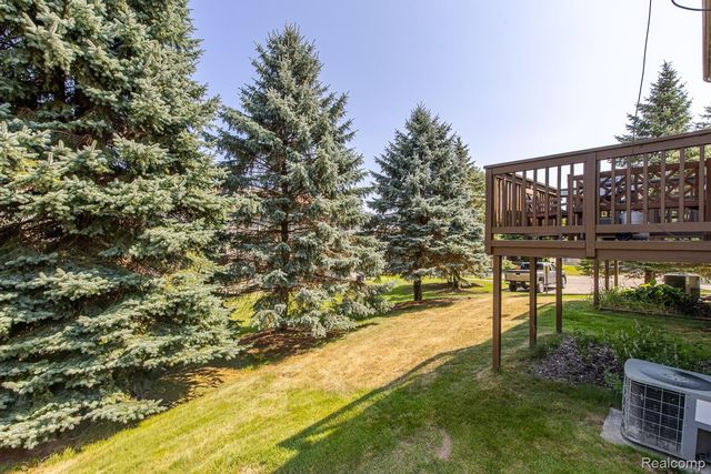 7070 Magnolia Lane, Waterford Charter Township, MI 48327
